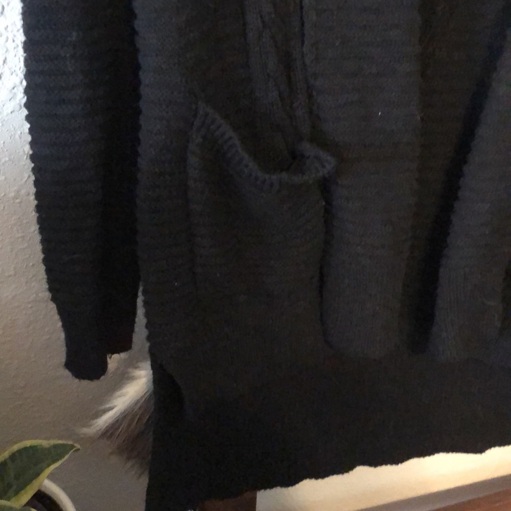 Cardigan - Picture 3 of 6